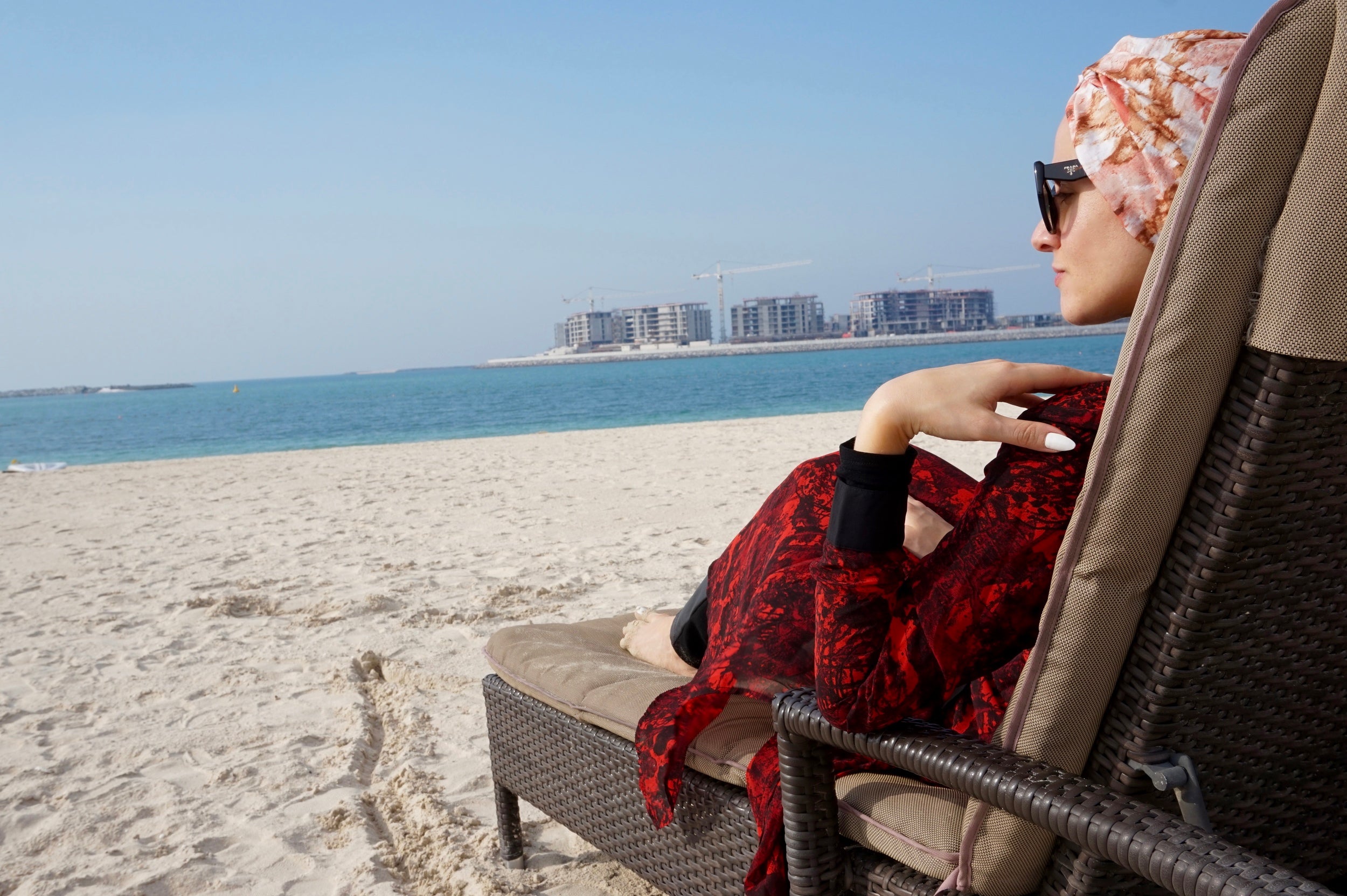 DUBAI VLOG | PART IV - Women's Private Beach!